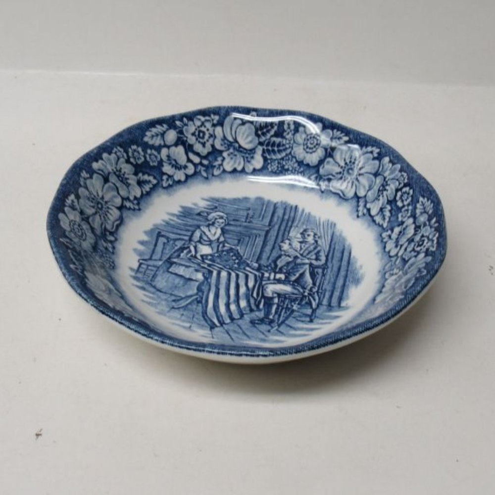 Staffordshire China England Betsy Ross LIBERTY BLUE 4 7/8 Inch Fruit Bowl